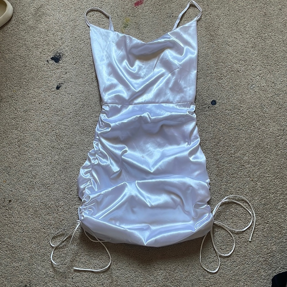 Women’s White Dress